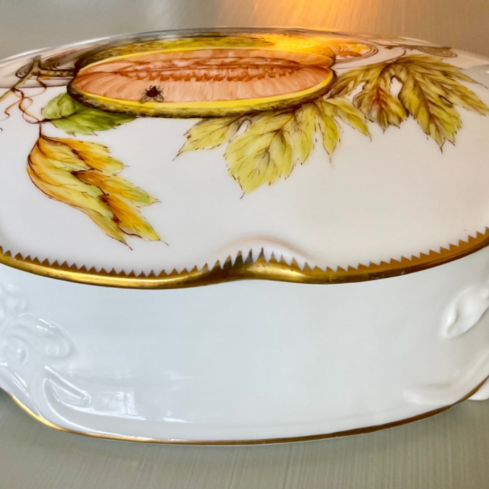 Anna Weatherley Hand Painted Porcelain Box - Picture 10 of 16